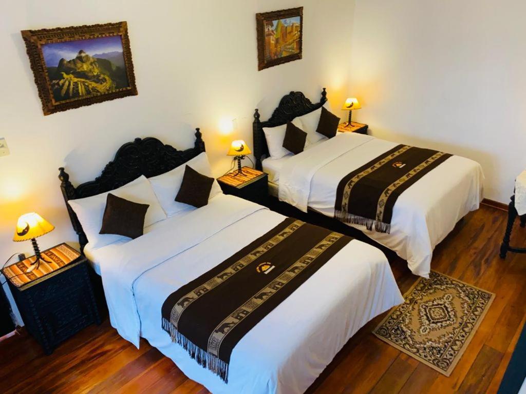 Golden House Inn 3*